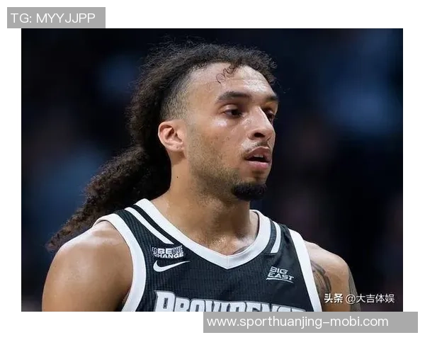 弗拉格称赞布兰登威廉姆斯实力出众关键时刻贡献不可或缺